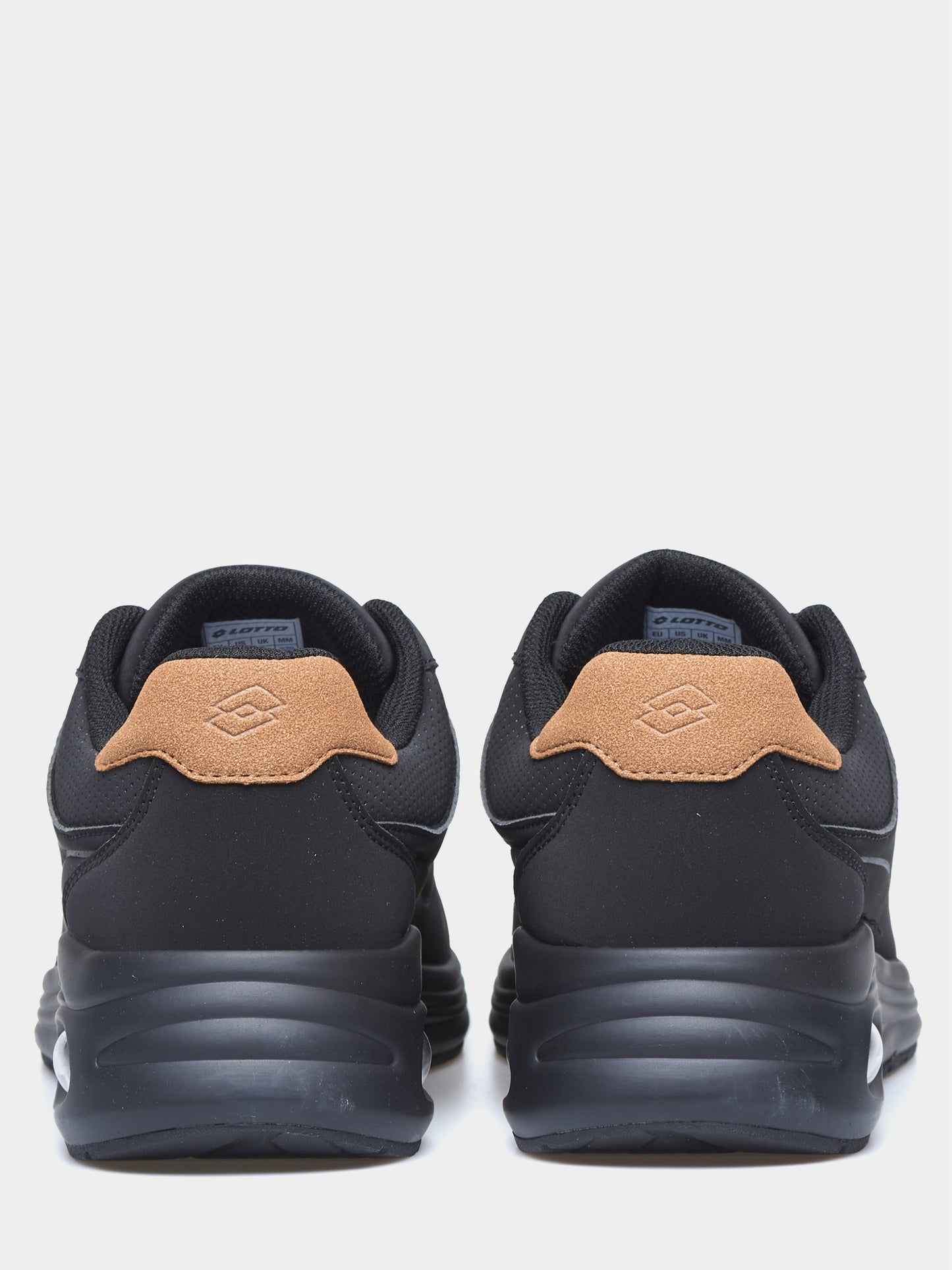 Чоловічі кросівки Lotto AURA AMF