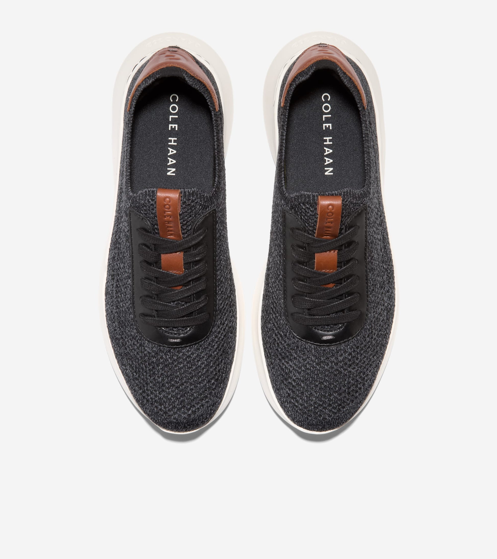 C40485:BLACK/BRITISH TAN/IVORY