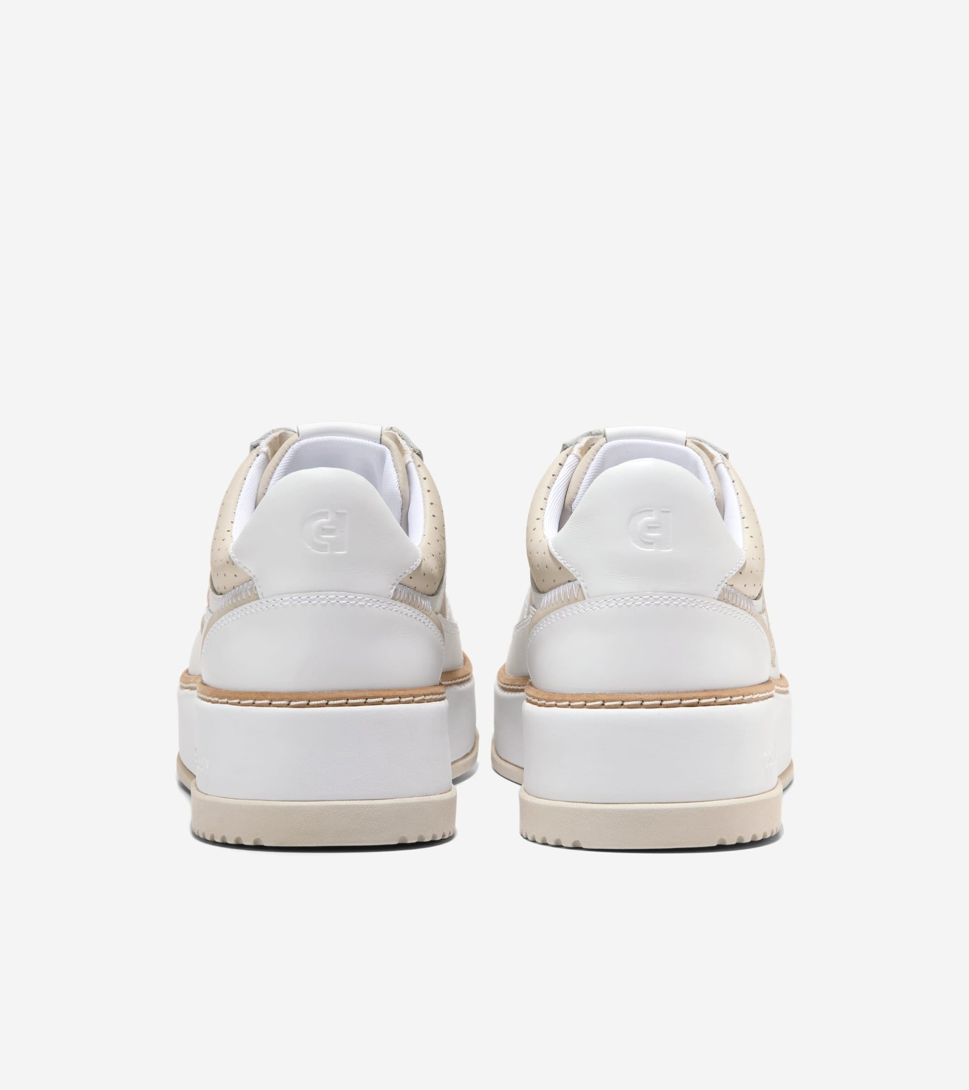 W33228:SILVER BIRCH PERF LEATHER/WHITE