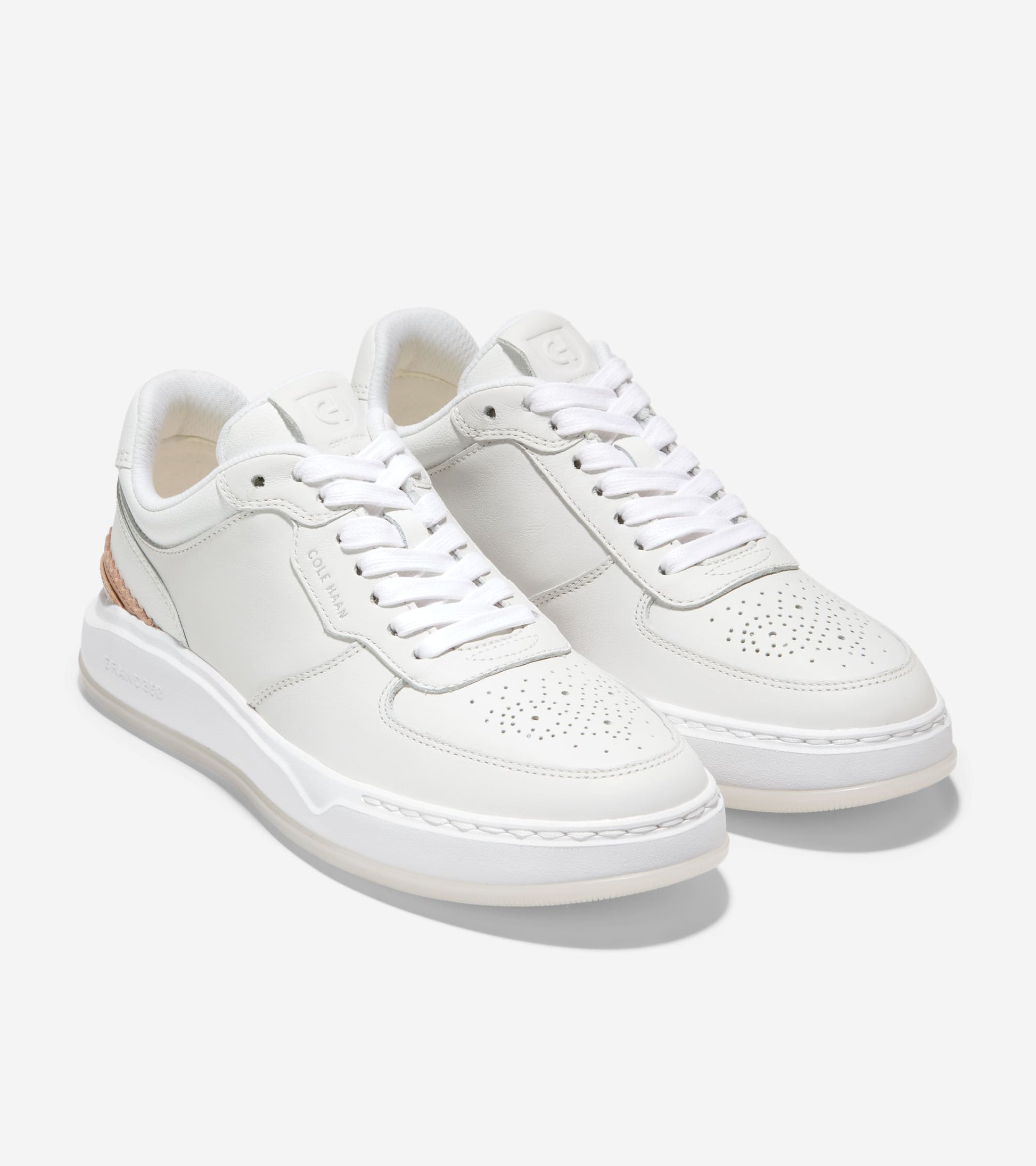 W26609:WHITE LEATHER/ IVORY